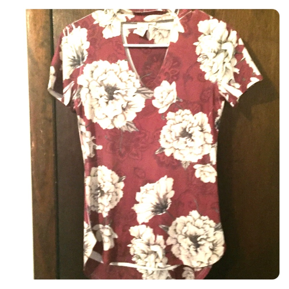 Size small choker top